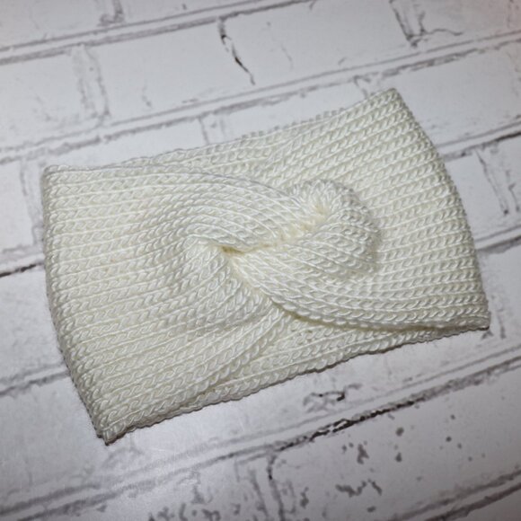 🤍 Handmade Knit Headband – Beautiful White Edition – OS - Picture 1 of 5